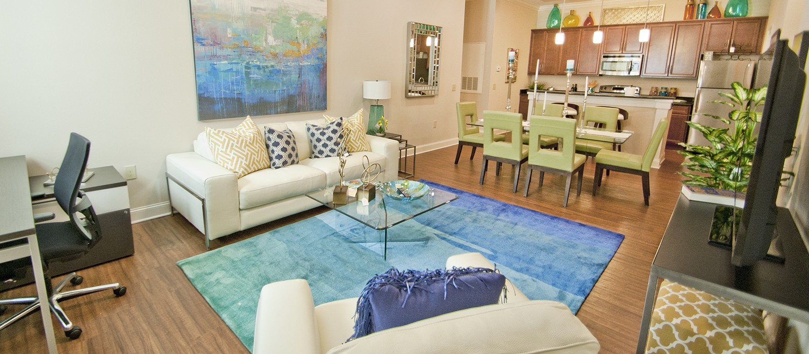 Bella Ridge Apartments in River Ridge, LA 1 and 2 Bedroom Apartments